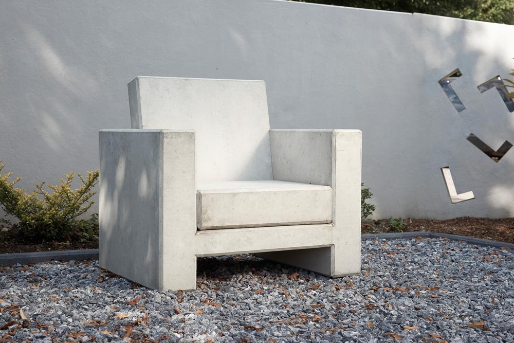 Fotel z betonu