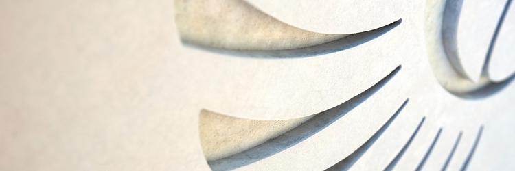 Dekoracyjne wgłębienia w betonowej ścianie