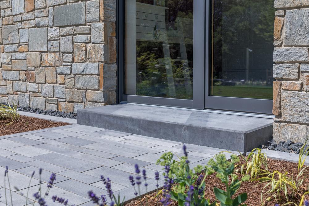 Platforma przed drzwiami tarasowymi