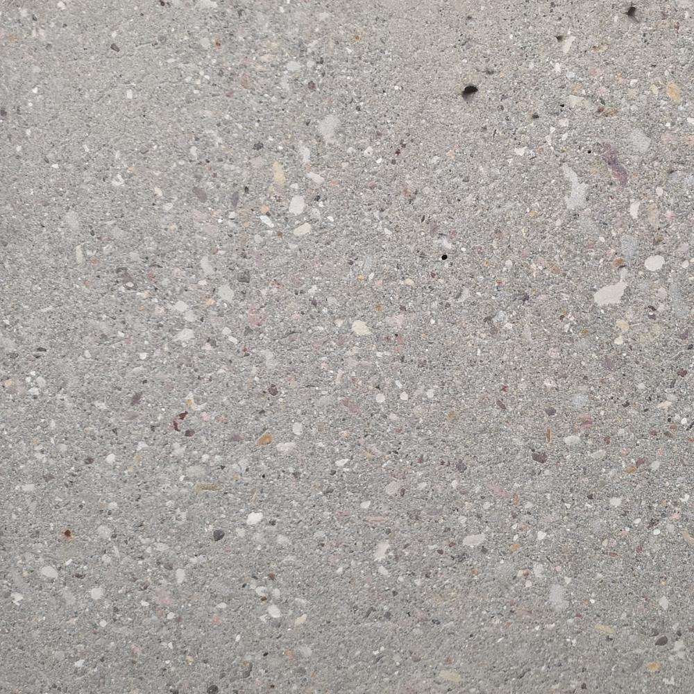 Powierzchnia betonowa o gruboziarnistej teksturze